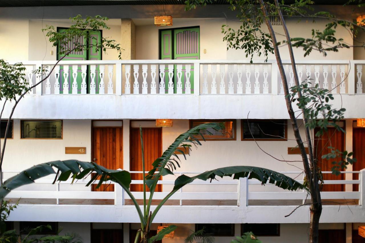 פלורס Hotel Maya Internacional מראה חיצוני תמונה